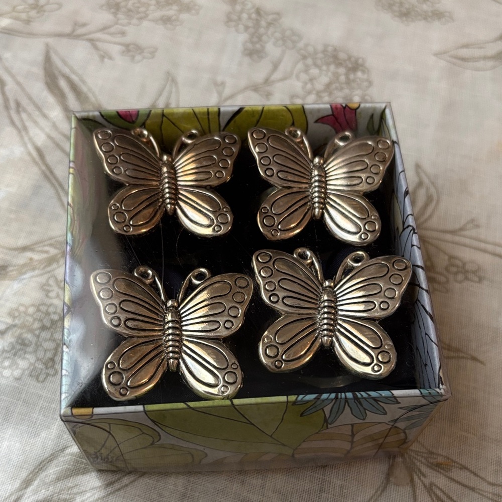 Gold Butterfly Decorative Accents napkins ring